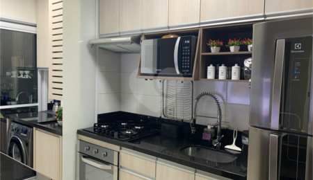 Apartamento à venda com 2 quartos, sendo 1 suíte,  em Fazenda Morumbi, São Paulo, SP