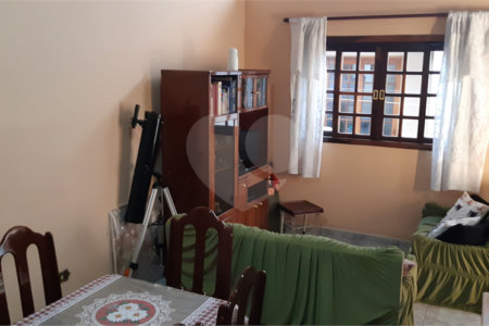 Sobrado à venda com 7 quartos, sendo 2 suítes, em Jardim Marajoara, São Paulo, SP