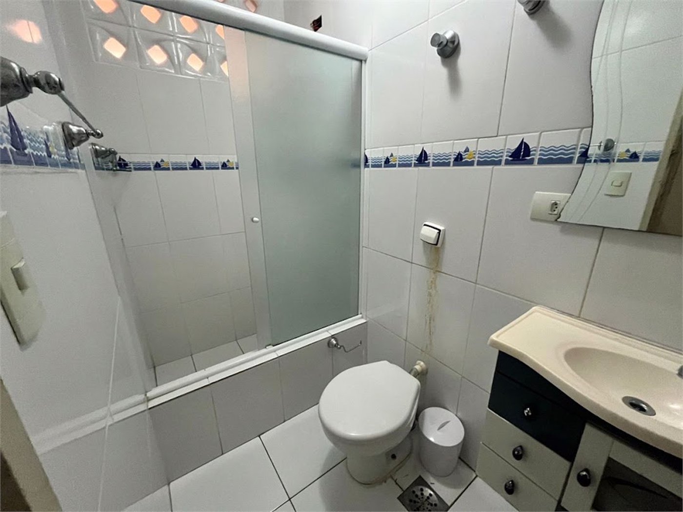 Apartamento Residencial à venda, Enseada, Guarujá - AP1502.