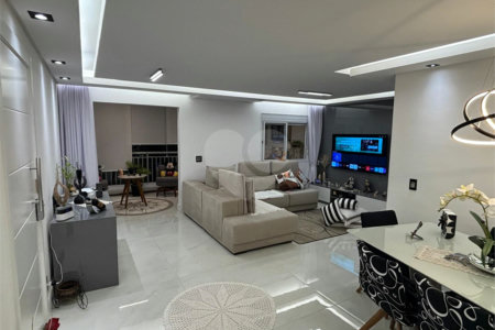 Apartamento à venda com 4 quartos, sendo 1 suíte, em Jardim Vazani, São Paulo, SP