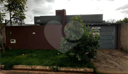 Casa à venda com 2 quartos em Jardim Ibirapuera, Ponta Porã, MS