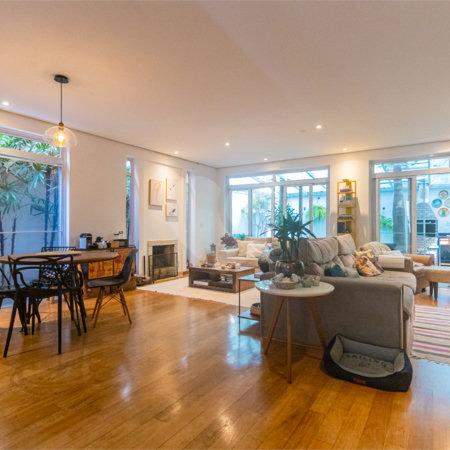 Casa à venda com 4 suítes no condomínio Vila Inglesa, São Paulo - SP