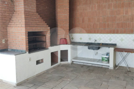 Casa à venda com 4 suítes no condomínio Estância Marambaia, Vinhedo - SP