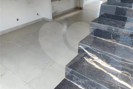 Casa à venda com 3 quartos, sendo 1 suíte,  no condomínio Terras de São Fernando, Cotia - SP
