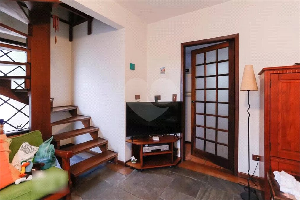 Casa à venda com 4 quartos, sendo 1 suíte,  em Lapa, São Paulo, SP