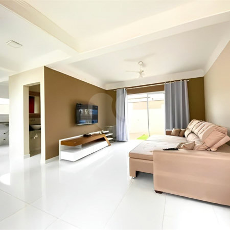 Casa à venda com 3 quartos, sendo 1 suíte, no condomínio Morada da Praia, Bertioga - SP