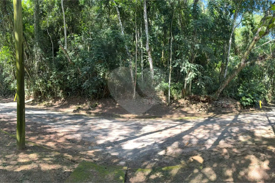 Terreno à venda no condomínio Alpes da Cantareira, Mairiporã - SP