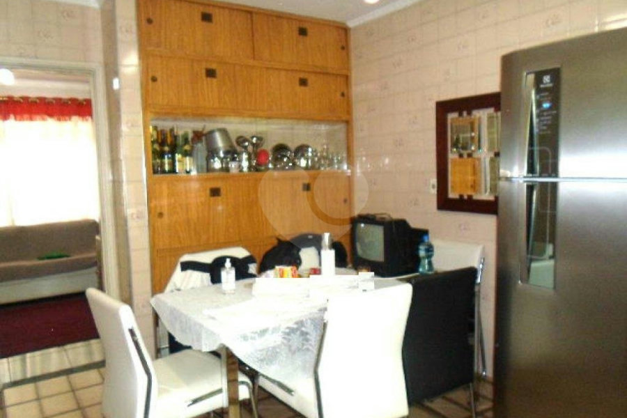 Sobrado à venda com 3 quartos, sendo 1 suíte, em Parque Edu Chaves, São Paulo, SP
