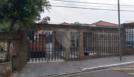 Casa Térrea à venda com 3 suítes em Tucuruvi, São Paulo, SP