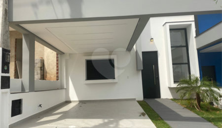 Casa à venda com 3 quartos, sendo 1 suíte, no condomínio Horto Florestal Villagio, Sorocaba - SP