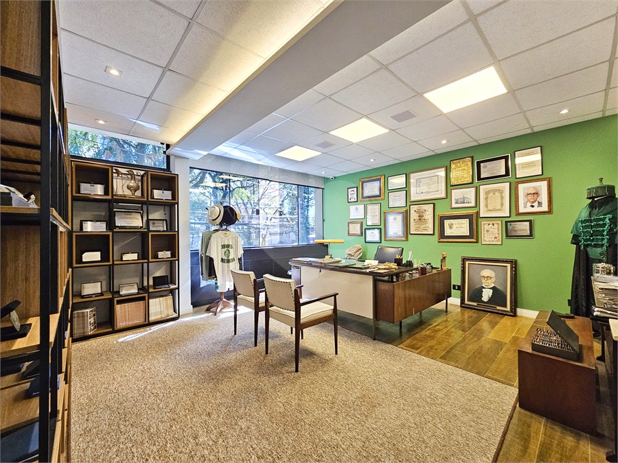 Sobrado à venda ou para alugar com 1 quarto em Campo Belo, São Paulo, SP