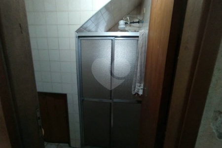 Sobrado à venda com 3 quartos em Chora Menino, São Paulo, SP
