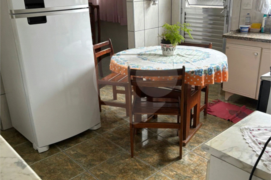 Sobrado à venda com 4 quartos em Tremembé, São Paulo, SP