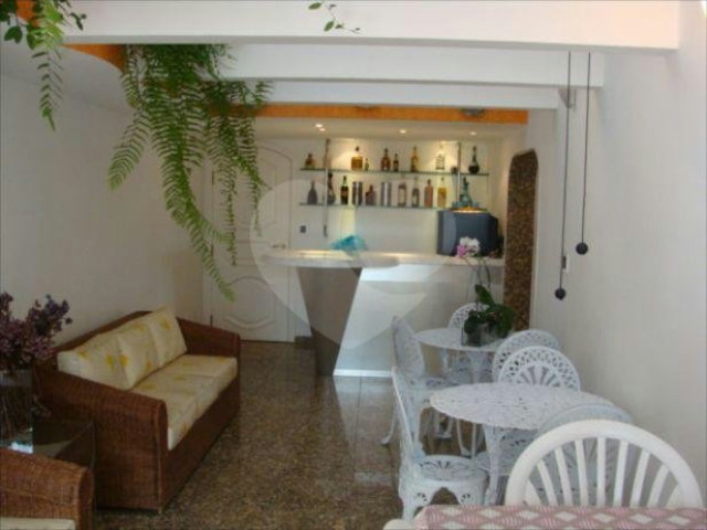 Cobertura à venda com 4 quartos, sendo 3 suítes,  em Santana, São Paulo, SP