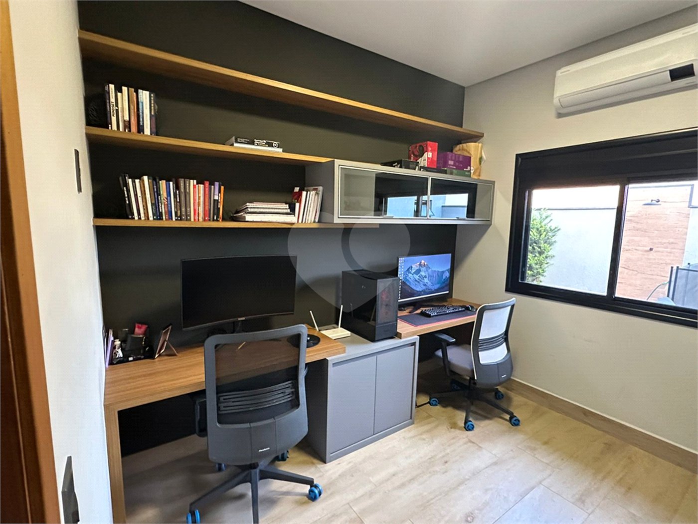Casa à venda com 3 quartos, sendo 1 suíte, no condomínio Residencial Evidências, Indaiatuba - SP
