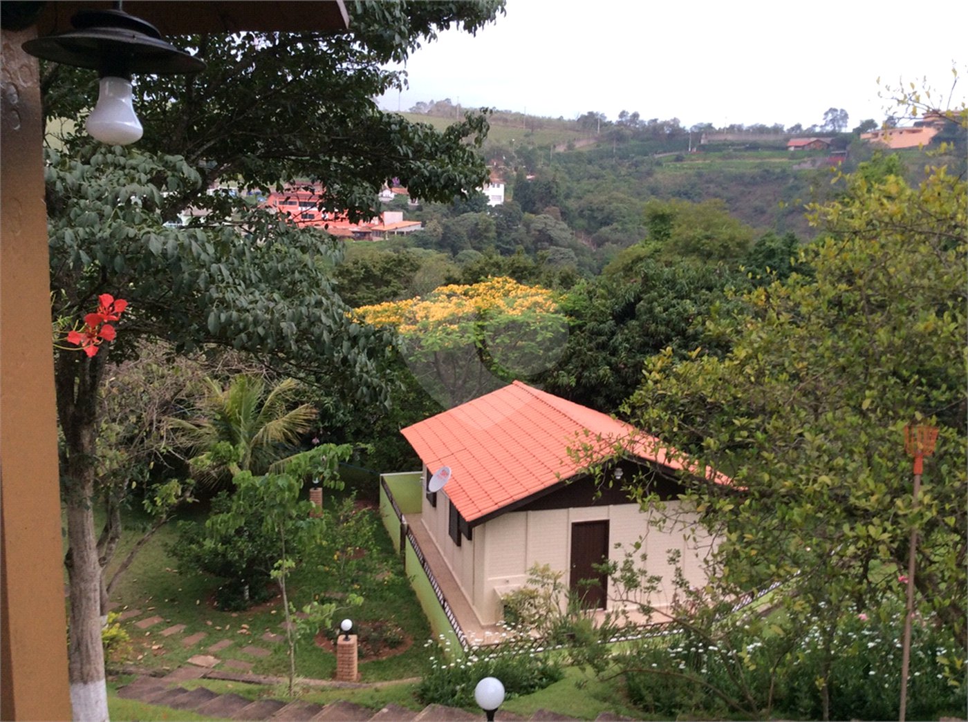 Chácara à venda com 2 quartos, sendo 1 suíte, no Centro, Araçariguama, SP