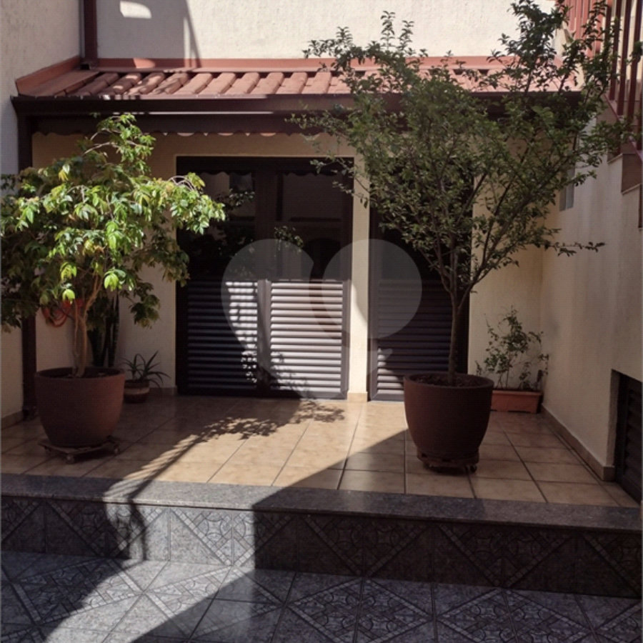 Casa com 180m² , 3 dormitórios , sendo 1 suíte , 2 vagas , à venda em Itaquera