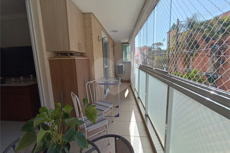 Apartamento à venda com 3 quartos, sendo 1 suíte, no Centro, São Roque, SP