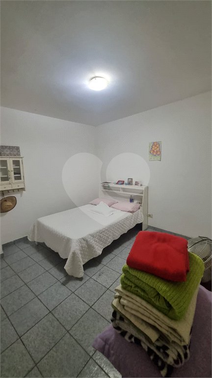 Sobrado à venda com 2 quartos, sendo 1 suíte, em Tremembé, São Paulo, SP