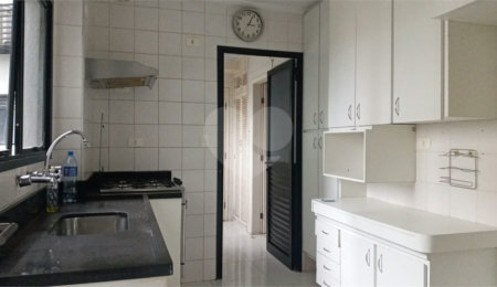 Apartamento à venda ou para alugar com 4 quartos, sendo 2 suítes,  em Vila Sônia, São Paulo, SP