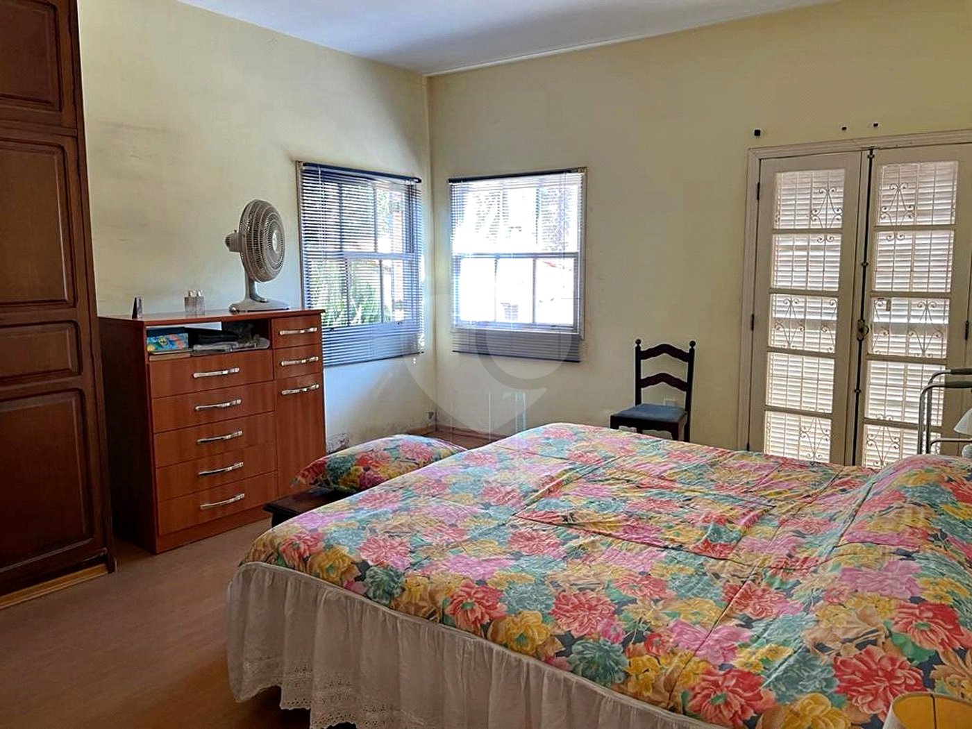 Casa à venda com 4 quartos, sendo 3 suítes,  no condomínio Terras de Santa Teresa, Itupeva - SP
