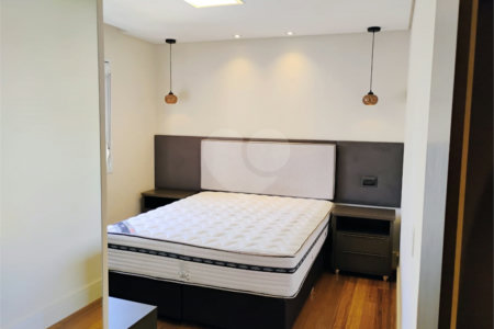 Apartamento à venda com 3 quartos, sendo 1 suíte, no Centro, São Bernardo do Campo, SP