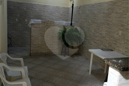 Casa à venda com 4 quartos, sendo 2 suítes,  em Vila Rei, Mogi das Cruzes, SP