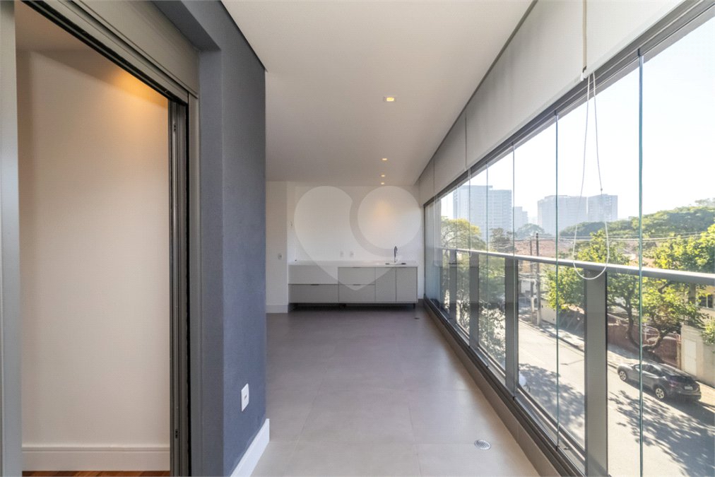 Apartamento à venda com 3 suítes em Campo Belo, São Paulo, SP