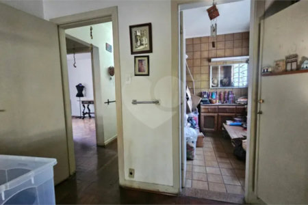 Sobrado à venda ou para alugar com 5 quartos, sendo 3 suítes, em Pacaembu, São Paulo, SP