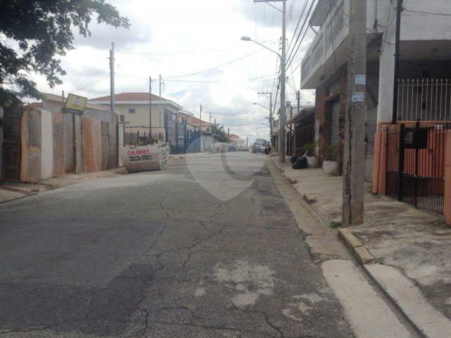 Casa à venda com 3 quartos, sendo 1 suíte,  em Vila Romero, São Paulo, SP