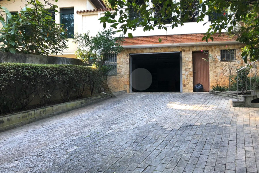 Casa Térrea Assobradada Barro branco 4 dorms 7 vagas