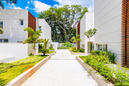 Casa à venda com 4 suítes no condomínio Hípica Garden, São Paulo - SP