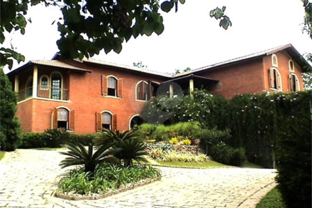 Casa à venda com 6 quartos, sendo 5 suítes, no condomínio São Joaquim, Vinhedo - SP