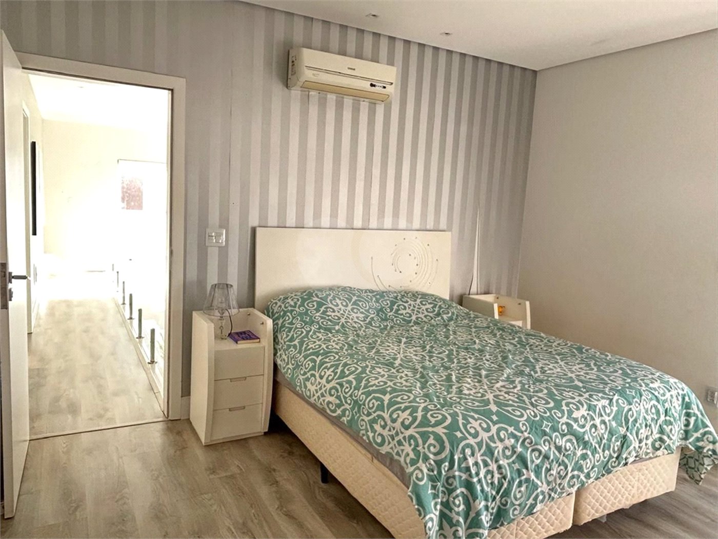 Casa à venda com 3 suítes no condomínio Terras de Lucas, Sorocaba - SP