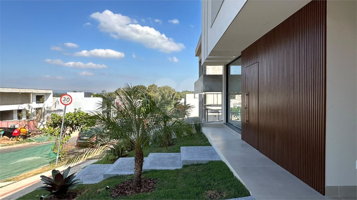 Casa à venda com 3 suítes no condomínio Residencial London Park, Indaiatuba - SP