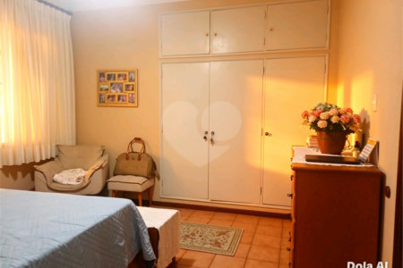 Casa à venda com 4 quartos, sendo 1 suíte,  em Tijuca, Rio de Janeiro, RJ
