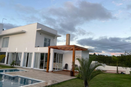 Casa à venda com 5 suítes no condomínio Residencial Fazenda Alta Vista, Salto de Pirapora - SP