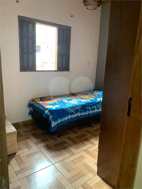 Sobrado à venda com 3 quartos, sendo 1 suíte, em Vila São Paulo, Mogi das Cruzes, SP