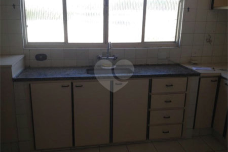 Sobrado à venda com 4 quartos, sendo 2 suítes,  em Jardim Bonfiglioli, São Paulo, SP