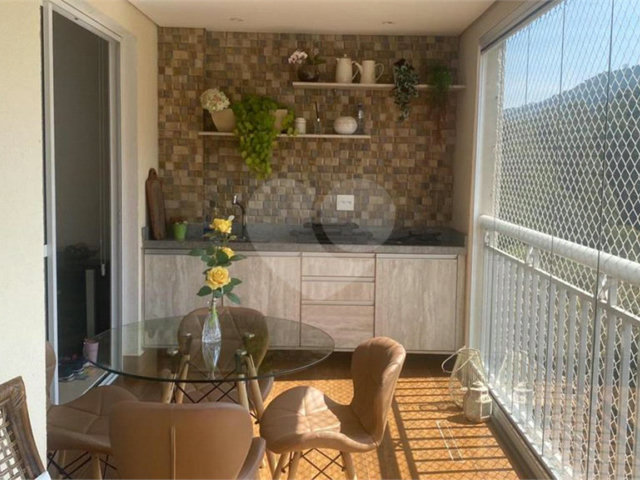 Apartamento à venda com 3 quartos, sendo 1 suíte,  em Horto, São Paulo, SP