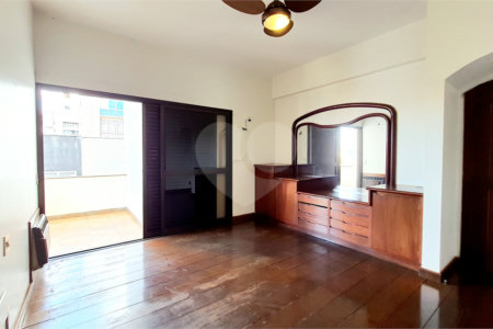 Apartamento à venda com 4 quartos, sendo 2 suítes,  em Vila Seixas, Ribeirão Preto, SP
