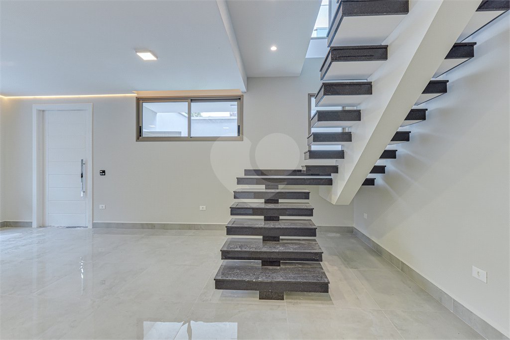 Casa à venda com 4 suítes no condomínio Carmen, São Paulo - SP