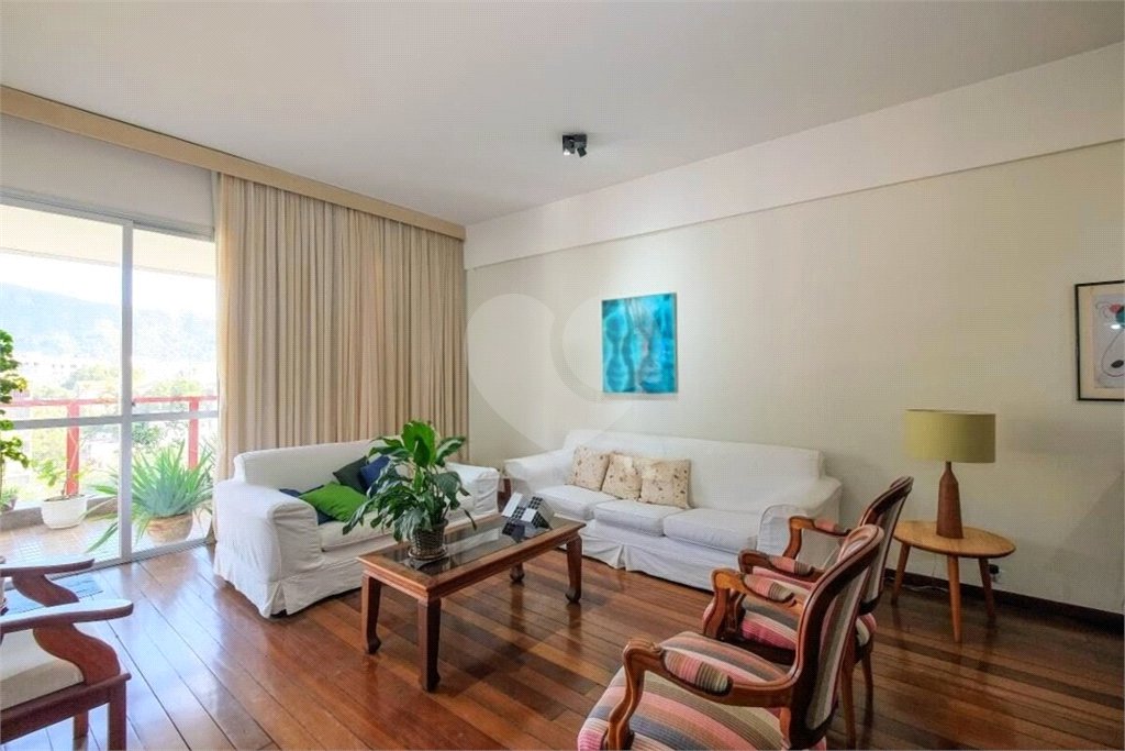 Apartamento à venda com 4 quartos, sendo 1 suíte, em Grajaú, Rio de Janeiro, RJ