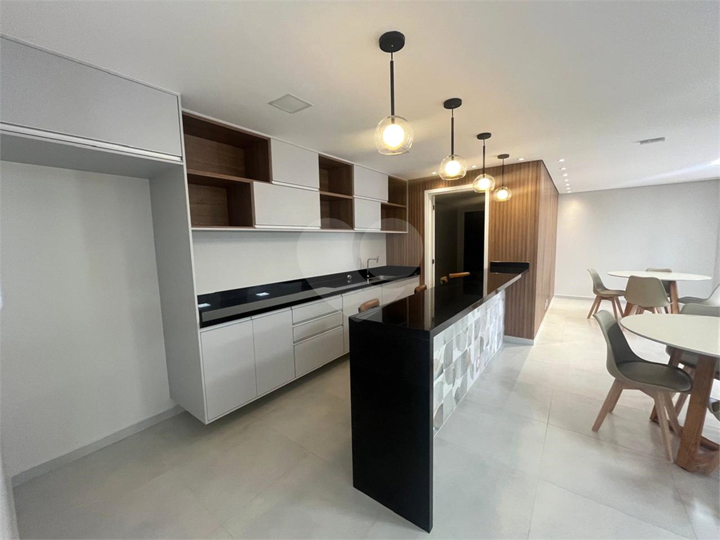 Apartamento à venda com 2 suítes no Centro, Itapetininga, SP