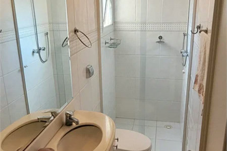 Sobrado à venda com 4 quartos, sendo 3 suítes, em Brooklin Paulista, São Paulo, SP