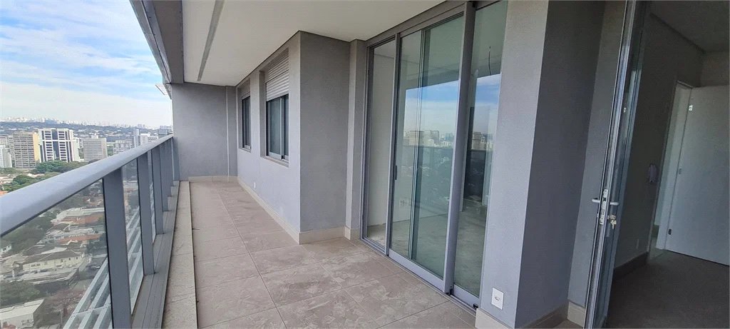 Apartamento à venda com 2 quartos, sendo 1 suíte, em Pinheiros, São Paulo, SP