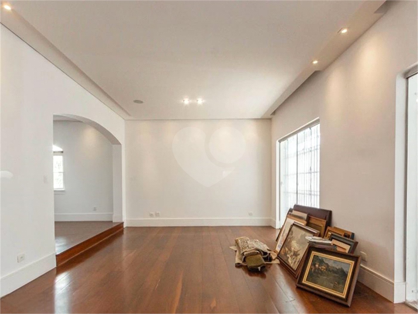 Casa à venda com 4 quartos, sendo 2 suítes, em Vila Morumbi, São Paulo, SP