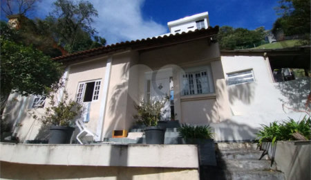 Casa para alugar com 2 suítes no condomínio Alpes da Cantareira, Mairiporã - SP
