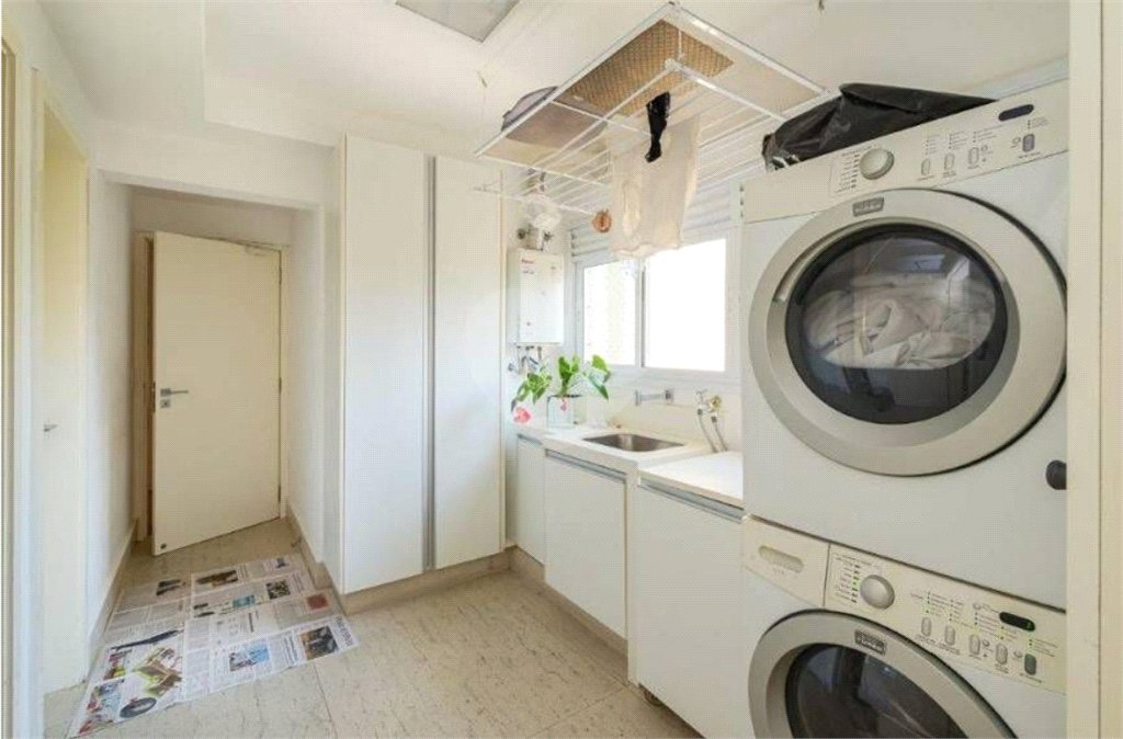 Apartamento à venda com 3 suítes em Vila Olímpia, São Paulo, SP