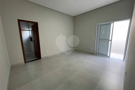 Casa à venda com 3 quartos, sendo 1 suíte, em Parque São Lourenço, Indaiatuba, SP